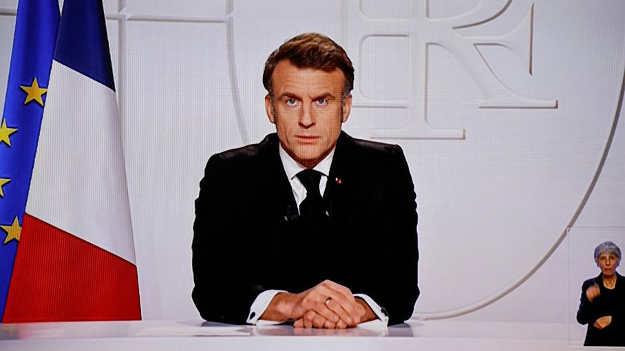 Macron déclara la guerre aux ZFE : une décision qui plonge la France dans le chaos