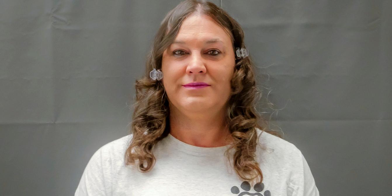 Un tueur politique transgenre condamné à 30 ans de prison aux États-Unis